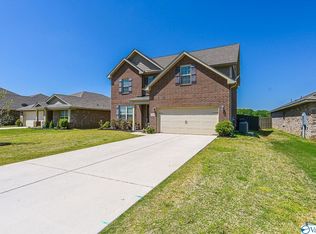 330 Willow Bank Cir, Decatur, AL 35603