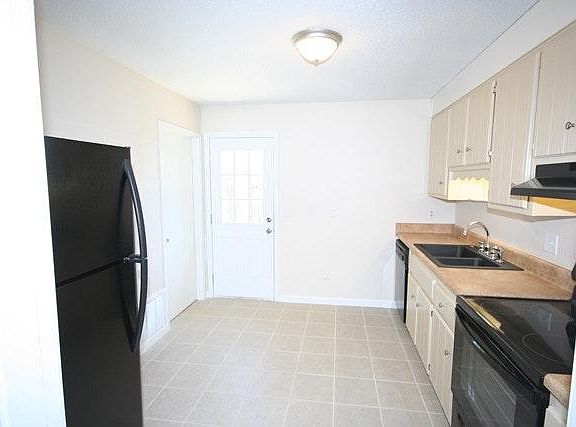 4th image of 2873 Villa Woods Cir