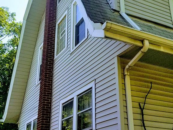 3rd image of 1138 Carolina Ave