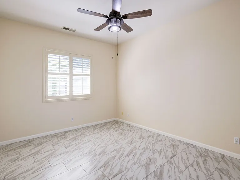 2418 Warner Ave — Photo 18