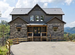 2535 Mountain Holly Way, Sevierville, TN 37862