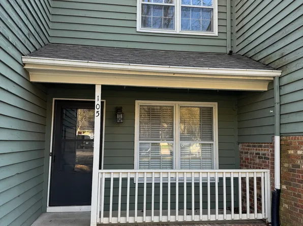 105 Hollow Oak Dr, Durham, NC 27713