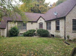 37105 N Sheridan Rd, Beach Park, IL 60087