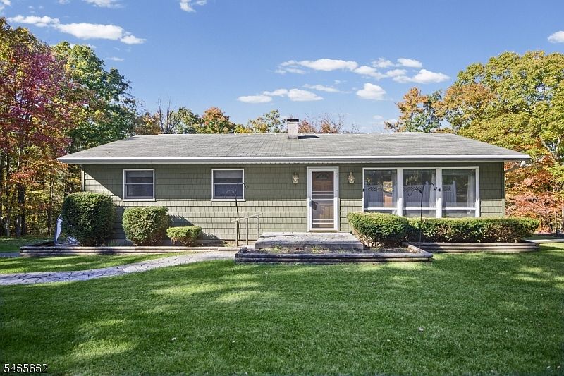 1st image of 23 Steenykill Rd
