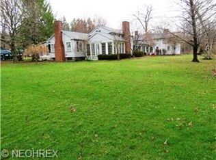 5687 Everett Rd E, Hubbard, OH 44425