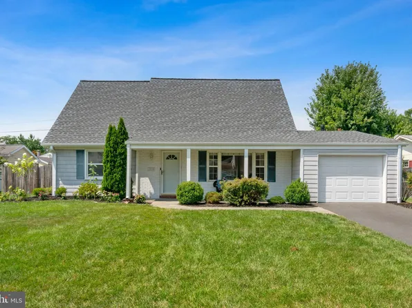 13120 Moss Ranch Ln, Fairfax, VA 22033