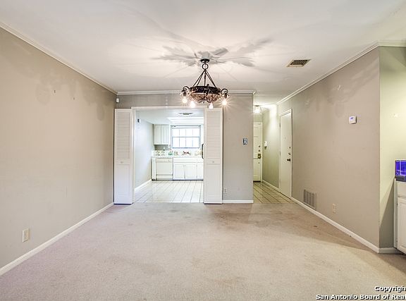 5th image of 138 Grove Pl