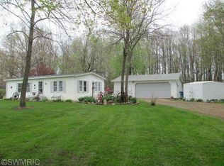 316 Kane Rd, Colon, MI 49040