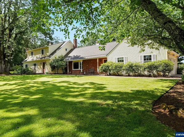 4269 Victor Point Rd NE, Silverton, OR 97381