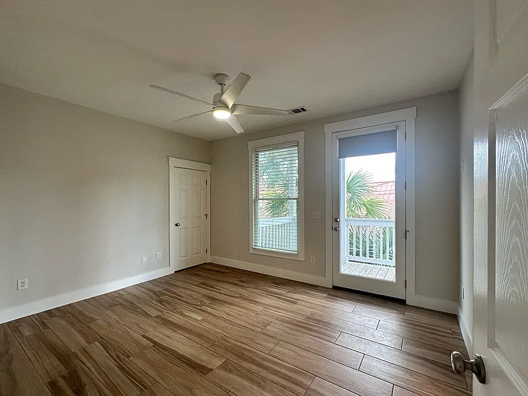 1415 Abercorn St — Photo 13