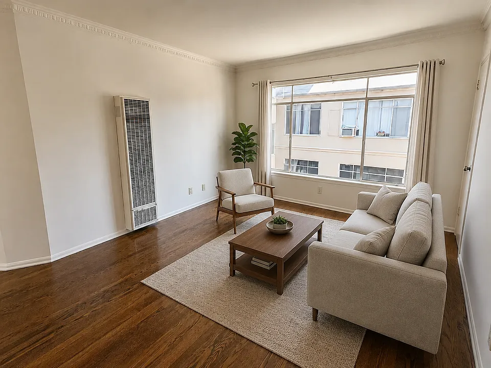 1625 N Hobart Blvd #4