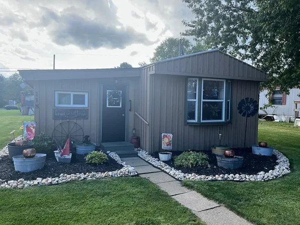 118 Brook Ln, Valencia, PA 16059