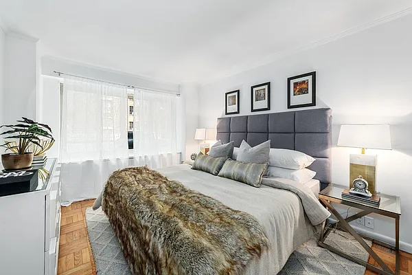 Sold by Corcoran | media 10