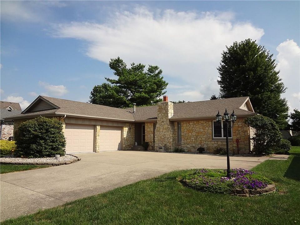 1st image of 917 Oak Park Dr