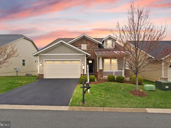 103 Cloak Ln, Lake Frederick, VA 22630