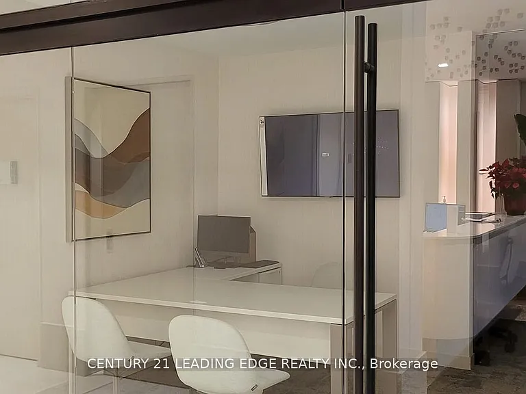 2020 Bathurst St #1006 — Photo 17