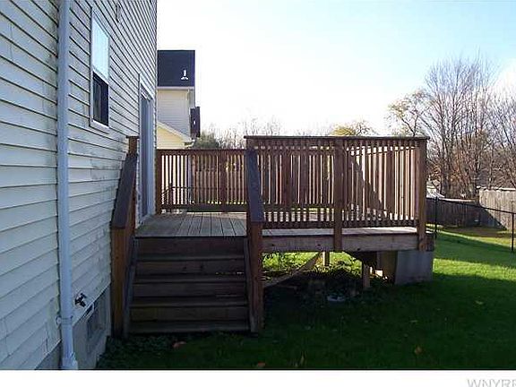 4th image of 664 Hartley Dr