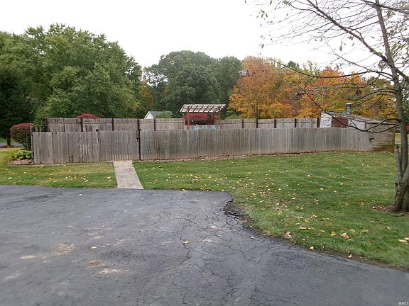 5th image of 2376 E Fairway Dr