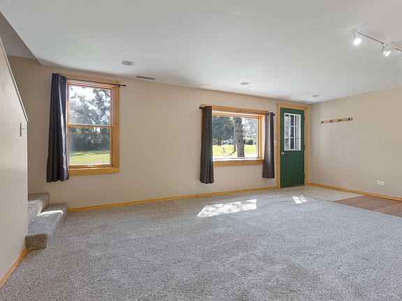 4th image of 115 Cairns Ct