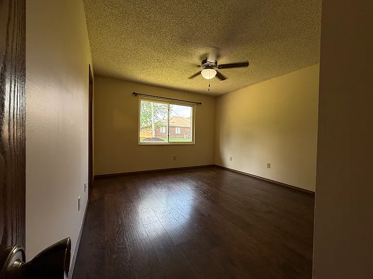 222 E Edgewood St — Photo 10