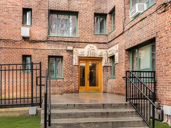 7 Metropolitan Oval #3B, Bronx, NY 10462