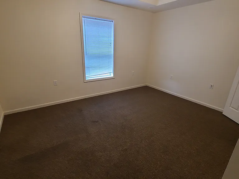113 W 16th St #113 — Photo 10