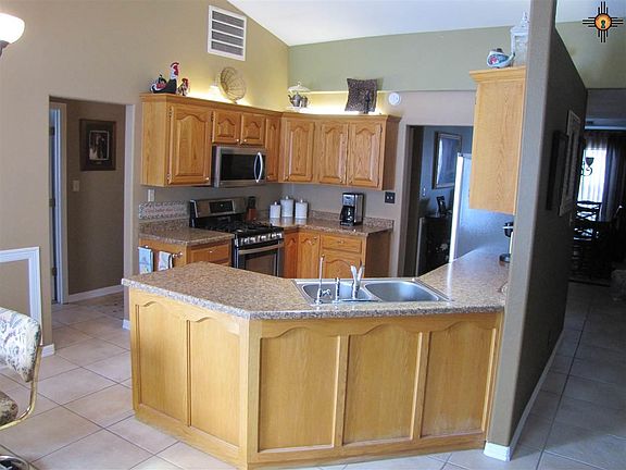 4th image of 3710 Ciniza Dr