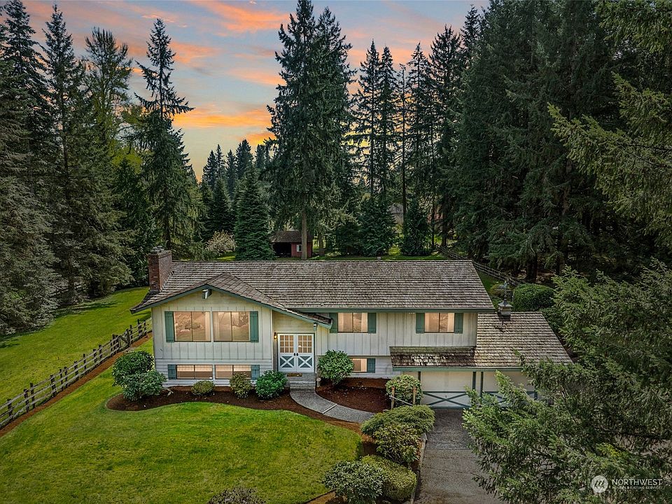 1st image of 16255 NE 165th Street