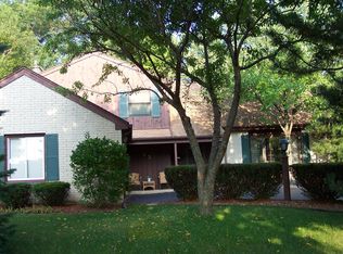 23 N Windsor Dr, Arlington Heights, IL