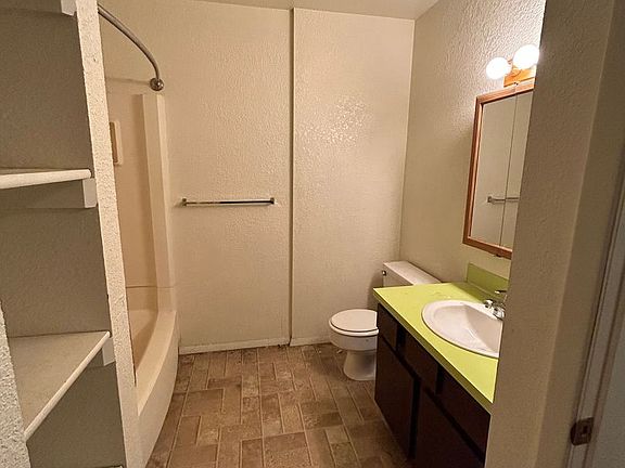 3rd image of 44 6th St W APT 18