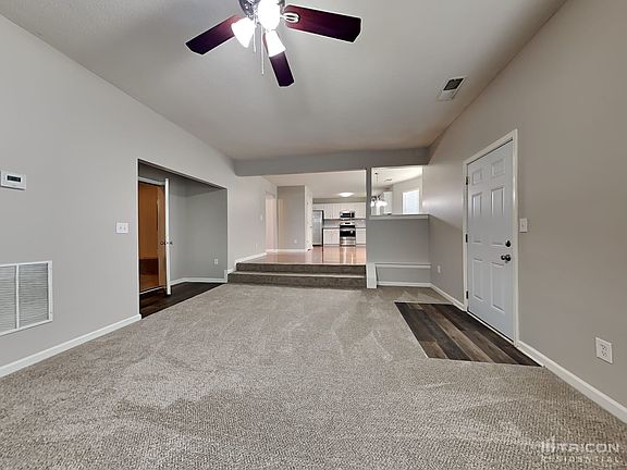3rd image of 832 Kendall Park Dr