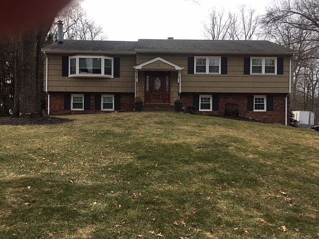 1st image of 7 Yale Dr