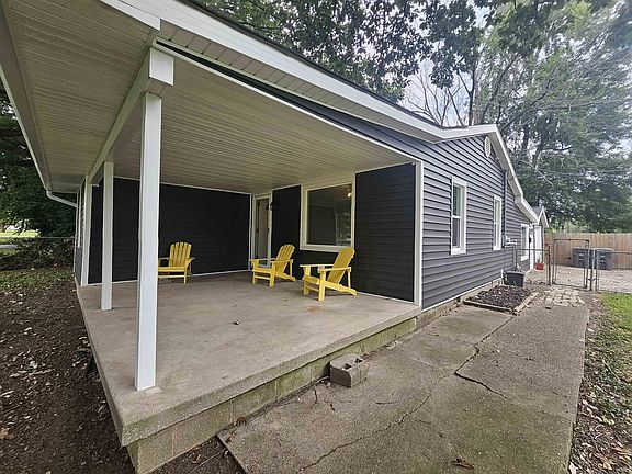 3rd image of 2701 S Weinbach Ave