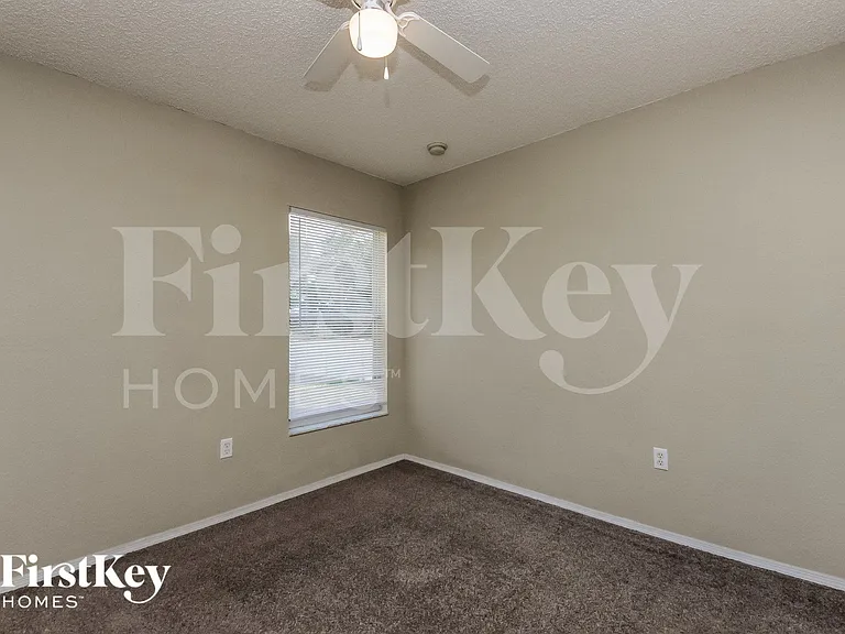 157 Oak Crossing Blvd — Photo 11