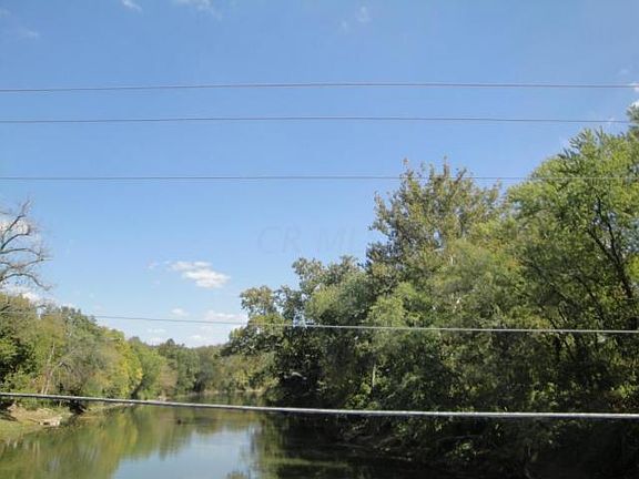 3rd image of 6871 Avon Dr