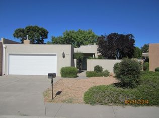 6615 Casa Loma NE, Albuquerque, NM 87109