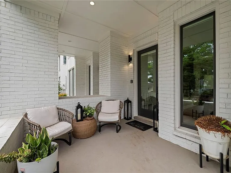 94 Whitefoord Ave NE #A — Photo 7