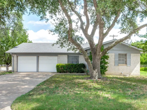 4736 Highgrove Dr, Fort Worth, TX 76132
