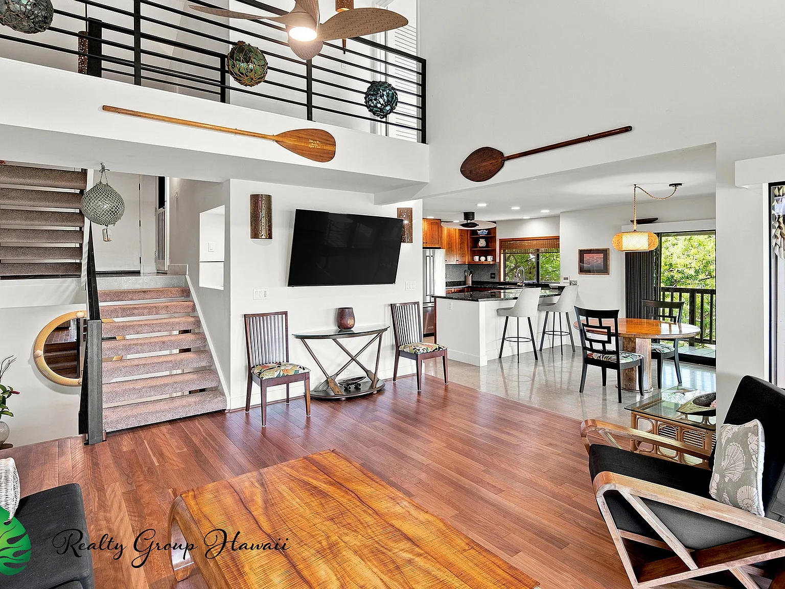 3 bed, 2.5 bath, 1996 sqft, $6,800 — Photo 3