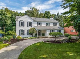 1524 N Fairview Ln, Rochester Hills, MI 48306