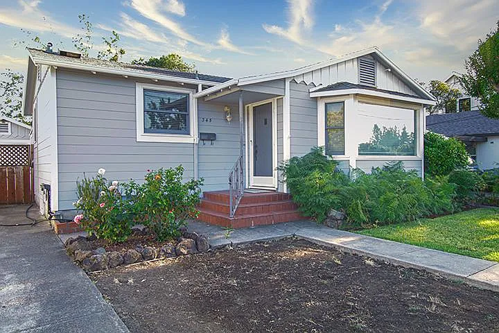 345 W Spain St photo 1