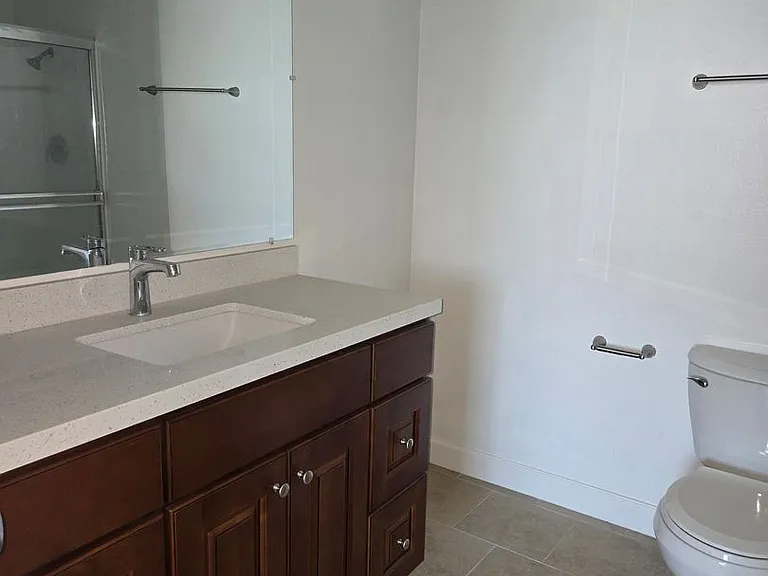 2650 E Park Ln — Photo 20