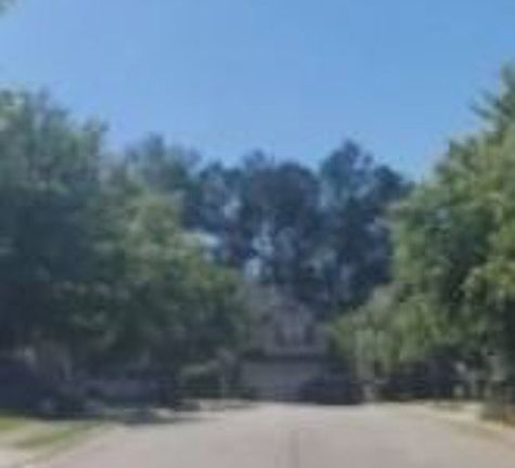 Exterior Neighborhood (street photo)