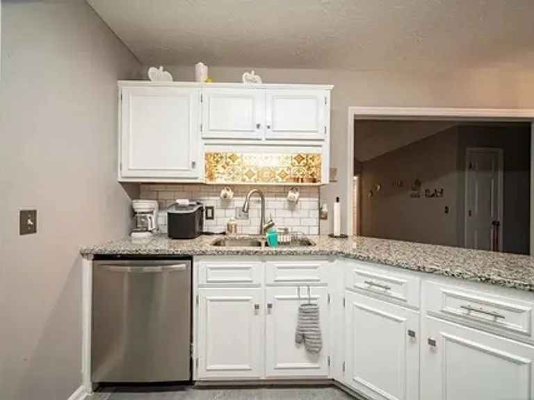 5208 Spinnaker Ct — Photo 5