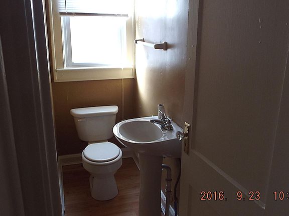 1/2 Bath downstairs