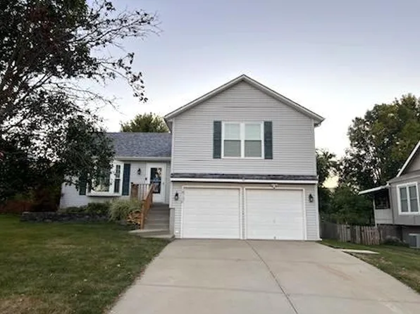 14118 Lora St, Smithville, MO 64089