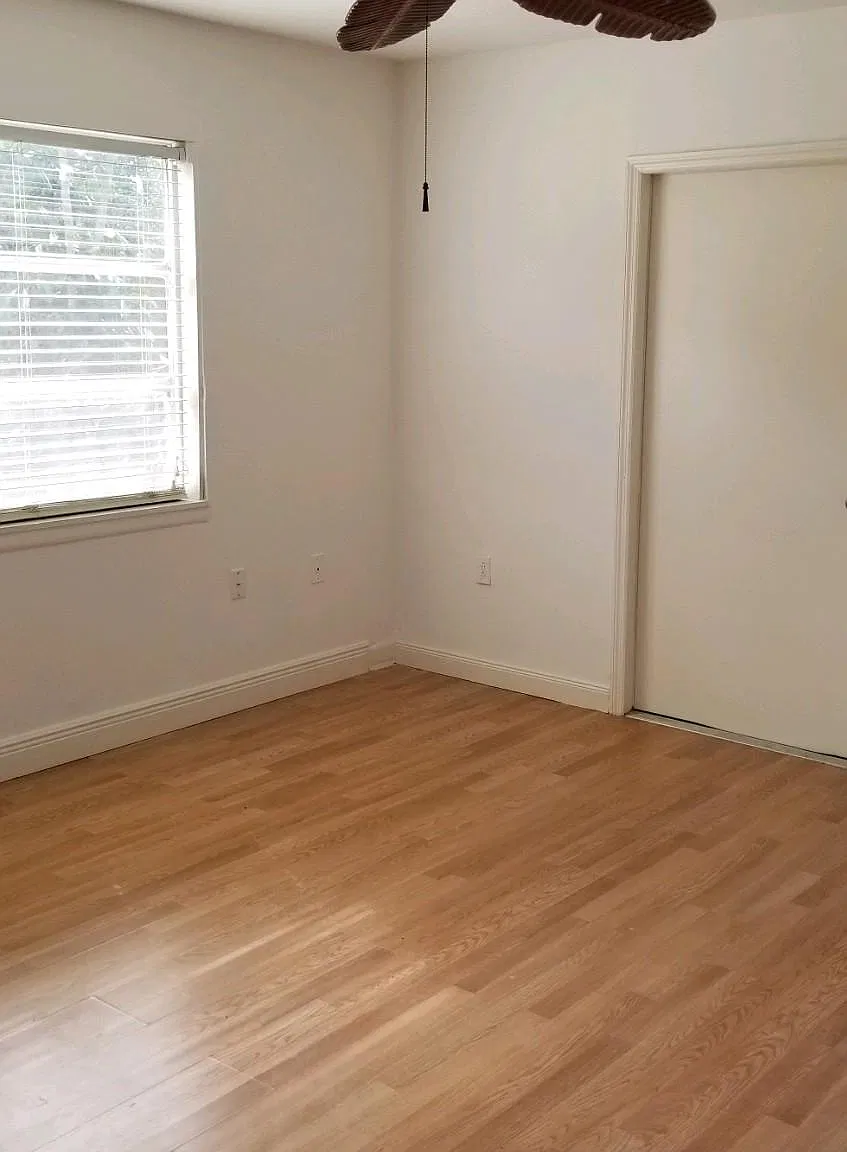 2 bed, 1000 sqft, $1,995 — Photo 4