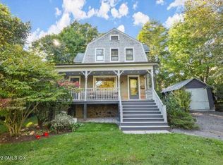 52 Sinawoy Rd #1, Cos Cob, CT 06807