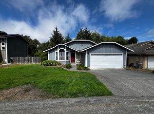 4071 Hillside Ct, Eureka, CA 95503