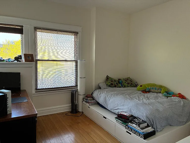 third bedroom, kids room, looking west